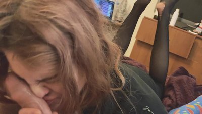 Tutonlan dick, gisi nga pantyhose ug gisi nga mga tikod nindot igkita